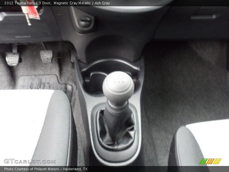 Magnetic Gray Metallic / Ash Gray 2012 Toyota Yaris L 3 Door