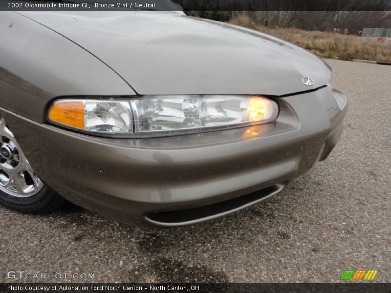 Bronze Mist / Neutral 2002 Oldsmobile Intrigue GL