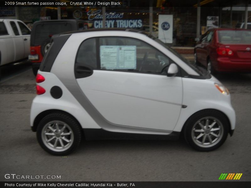 Crystal White / Design Black 2009 Smart fortwo passion coupe
