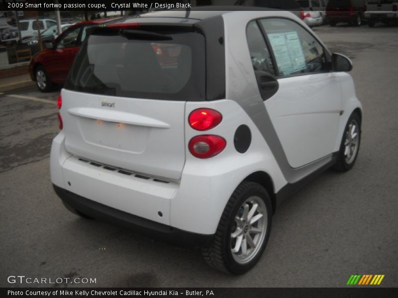 Crystal White / Design Black 2009 Smart fortwo passion coupe