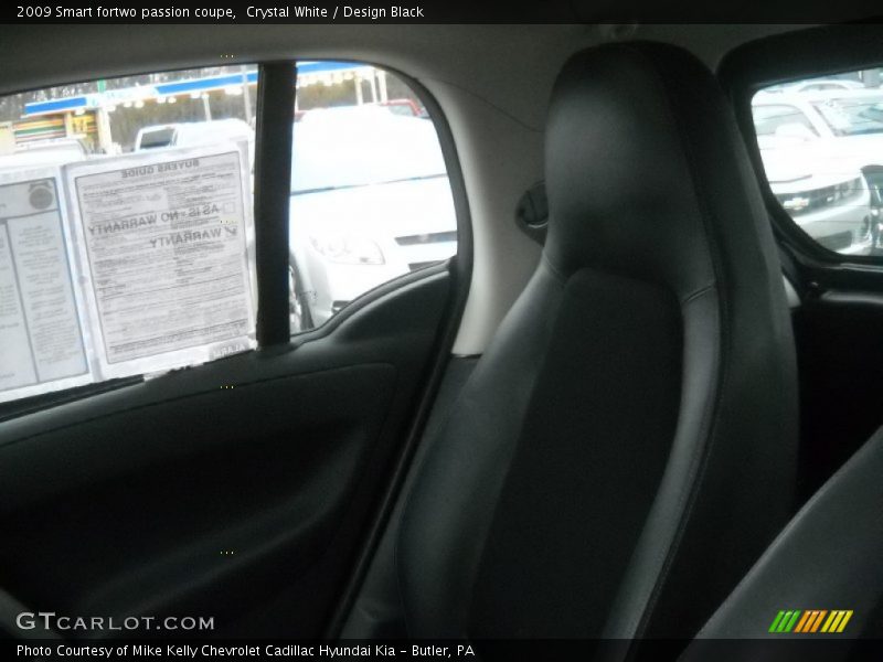 Crystal White / Design Black 2009 Smart fortwo passion coupe