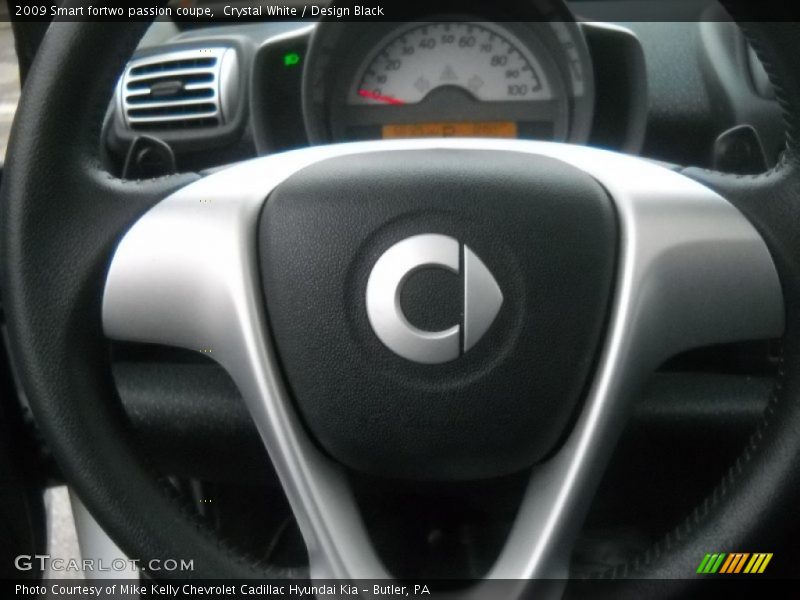 Crystal White / Design Black 2009 Smart fortwo passion coupe