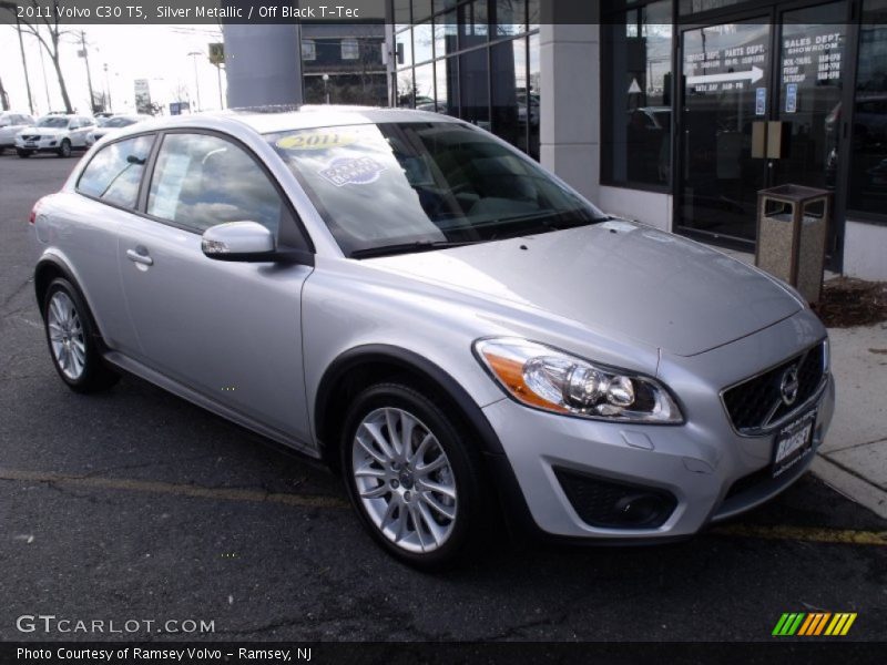 Silver Metallic / Off Black T-Tec 2011 Volvo C30 T5