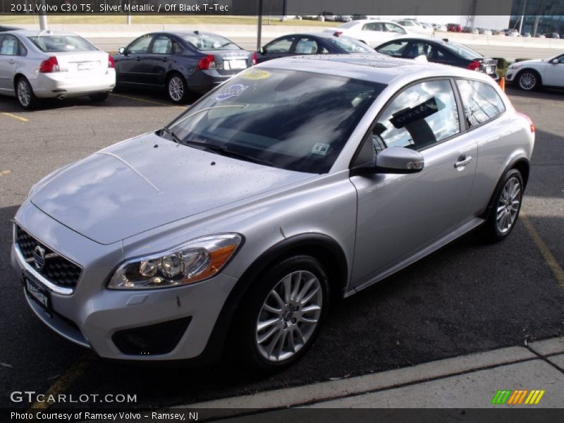Silver Metallic / Off Black T-Tec 2011 Volvo C30 T5