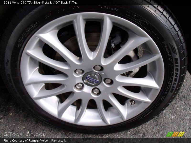 Silver Metallic / Off Black T-Tec 2011 Volvo C30 T5