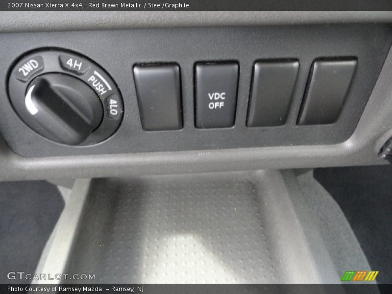 Controls of 2007 Xterra X 4x4