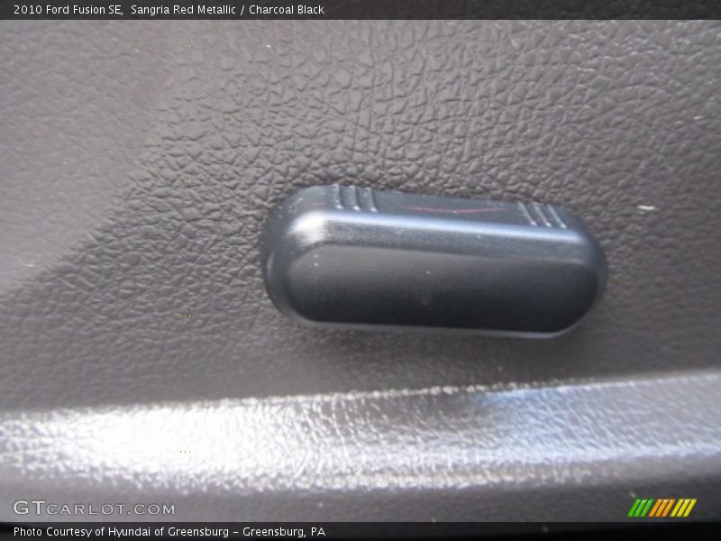 Sangria Red Metallic / Charcoal Black 2010 Ford Fusion SE