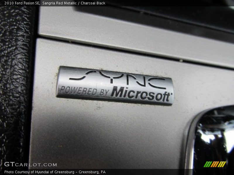 Sangria Red Metallic / Charcoal Black 2010 Ford Fusion SE