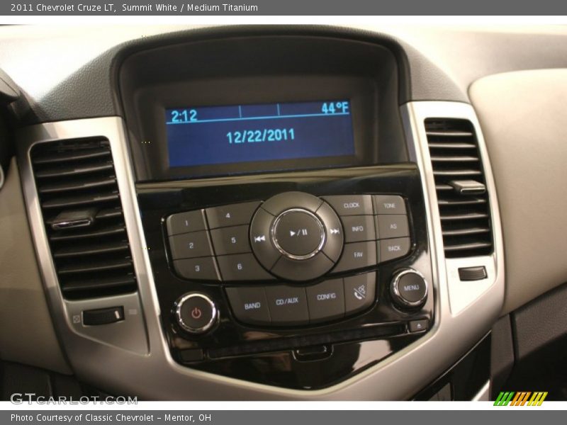 Summit White / Medium Titanium 2011 Chevrolet Cruze LT