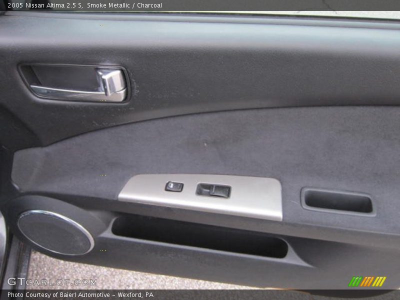 Smoke Metallic / Charcoal 2005 Nissan Altima 2.5 S