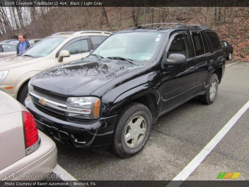 Black / Light Gray 2006 Chevrolet TrailBlazer LS 4x4