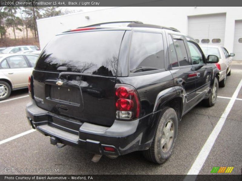 Black / Light Gray 2006 Chevrolet TrailBlazer LS 4x4