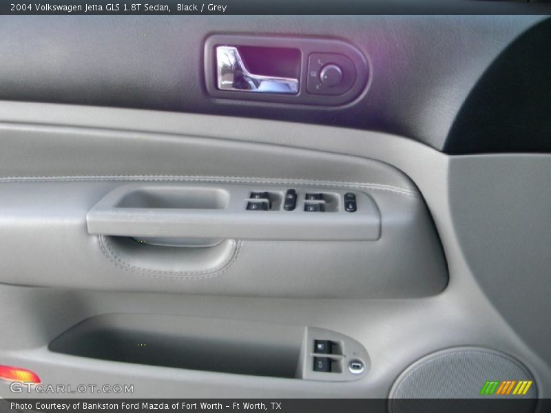 Black / Grey 2004 Volkswagen Jetta GLS 1.8T Sedan