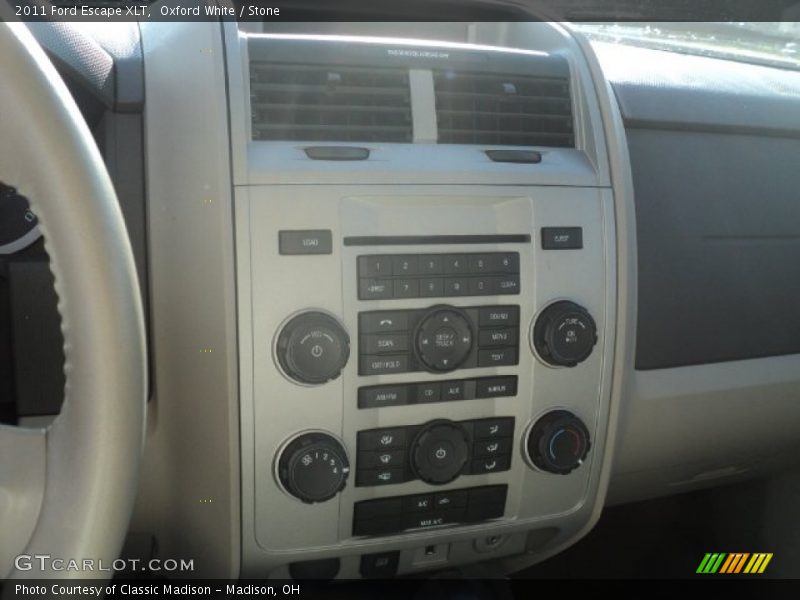 Oxford White / Stone 2011 Ford Escape XLT