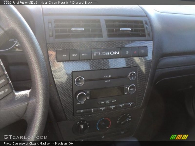 Moss Green Metallic / Charcoal Black 2009 Ford Fusion SE V6