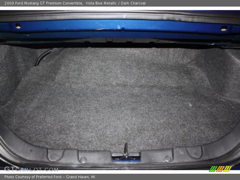  2009 Mustang GT Premium Convertible Trunk