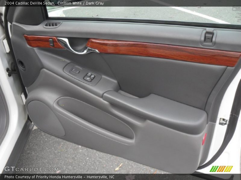 Cotillion White / Dark Gray 2004 Cadillac DeVille Sedan