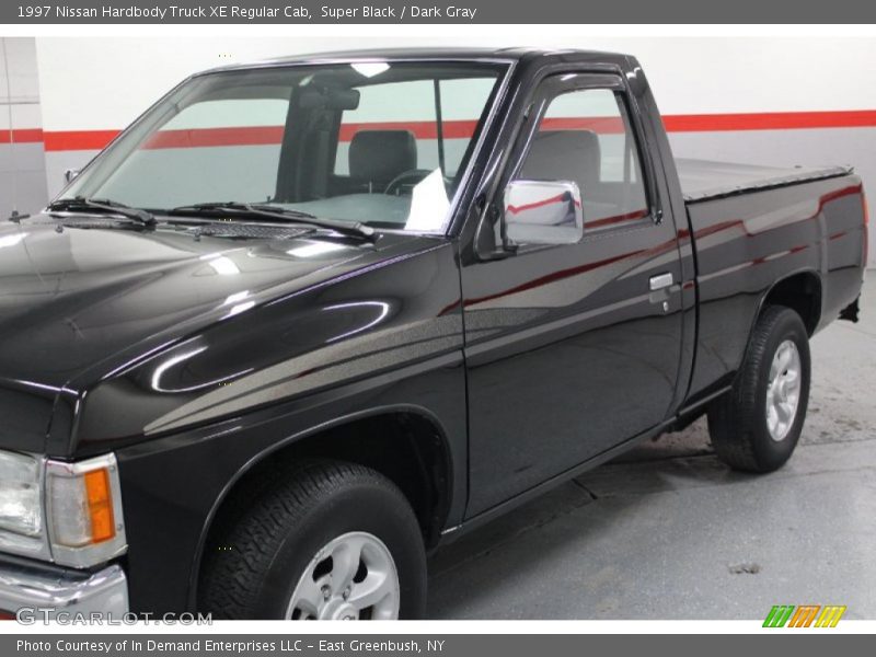 Super Black / Dark Gray 1997 Nissan Hardbody Truck XE Regular Cab