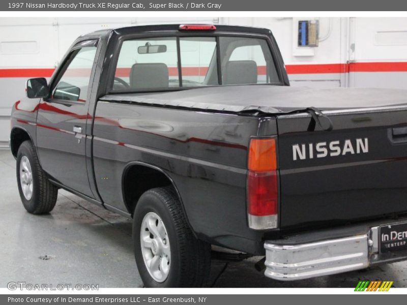 Super Black / Dark Gray 1997 Nissan Hardbody Truck XE Regular Cab