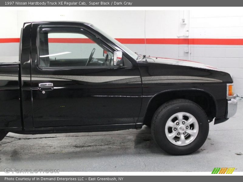 Super Black / Dark Gray 1997 Nissan Hardbody Truck XE Regular Cab