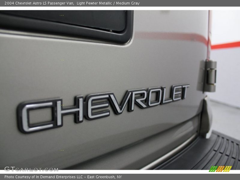 Light Pewter Metallic / Medium Gray 2004 Chevrolet Astro LS Passenger Van
