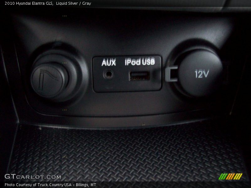 Liquid Silver / Gray 2010 Hyundai Elantra GLS