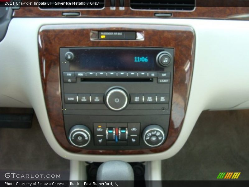 Silver Ice Metallic / Gray 2011 Chevrolet Impala LT