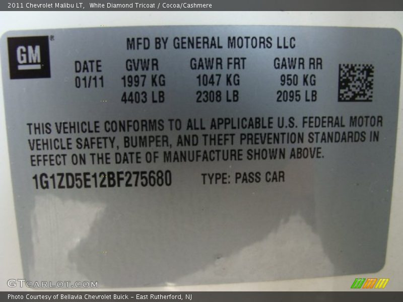 White Diamond Tricoat / Cocoa/Cashmere 2011 Chevrolet Malibu LT
