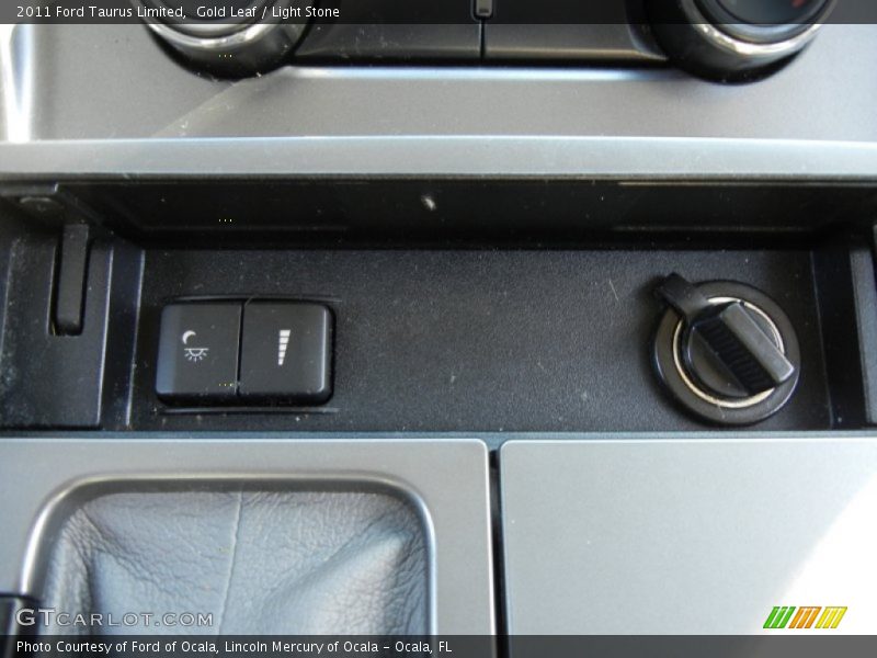 Gold Leaf / Light Stone 2011 Ford Taurus Limited