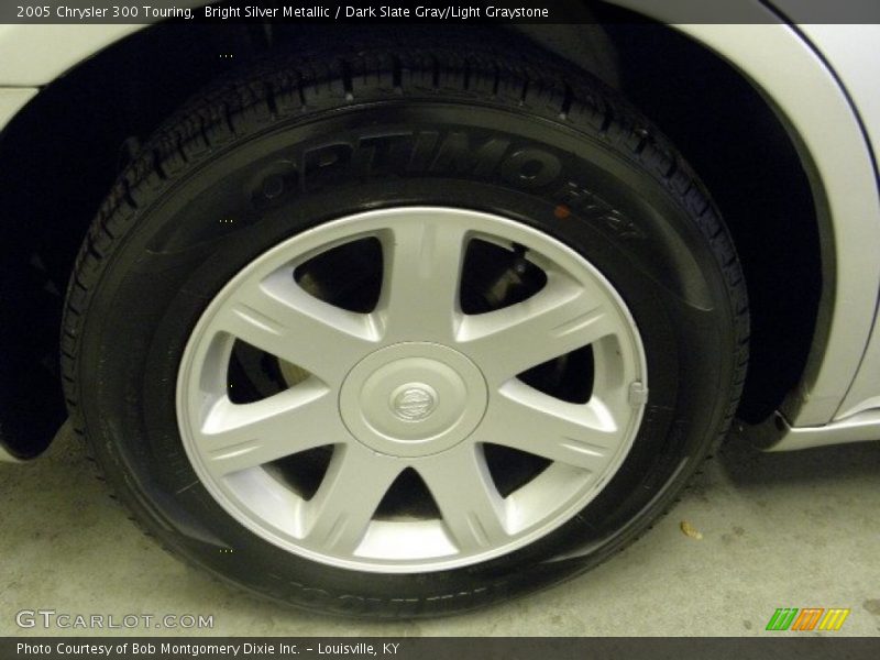 Bright Silver Metallic / Dark Slate Gray/Light Graystone 2005 Chrysler 300 Touring