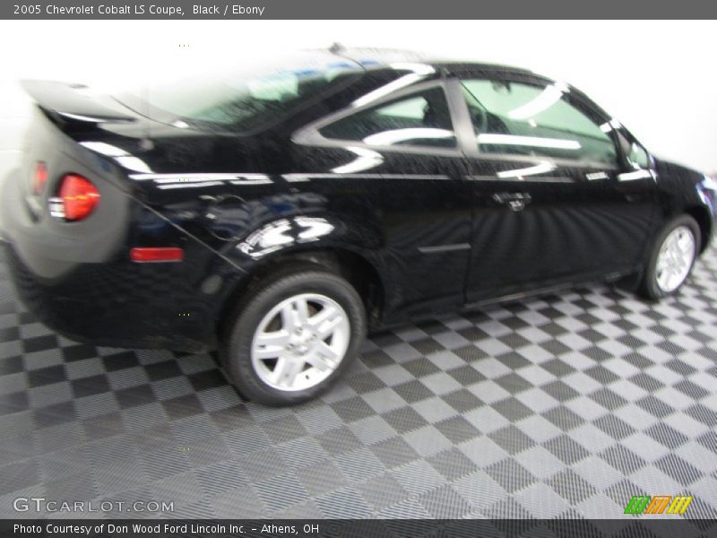 Black / Ebony 2005 Chevrolet Cobalt LS Coupe