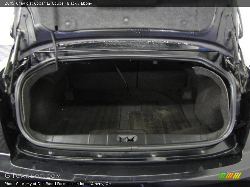 Black / Ebony 2005 Chevrolet Cobalt LS Coupe