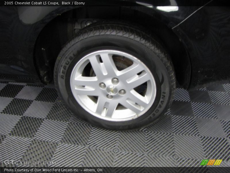 Black / Ebony 2005 Chevrolet Cobalt LS Coupe