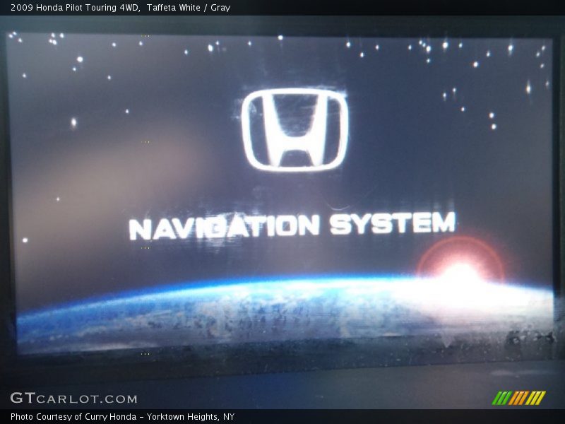 Taffeta White / Gray 2009 Honda Pilot Touring 4WD