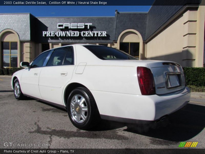 Cotillion Off White / Neutral Shale Beige 2003 Cadillac DeVille Sedan