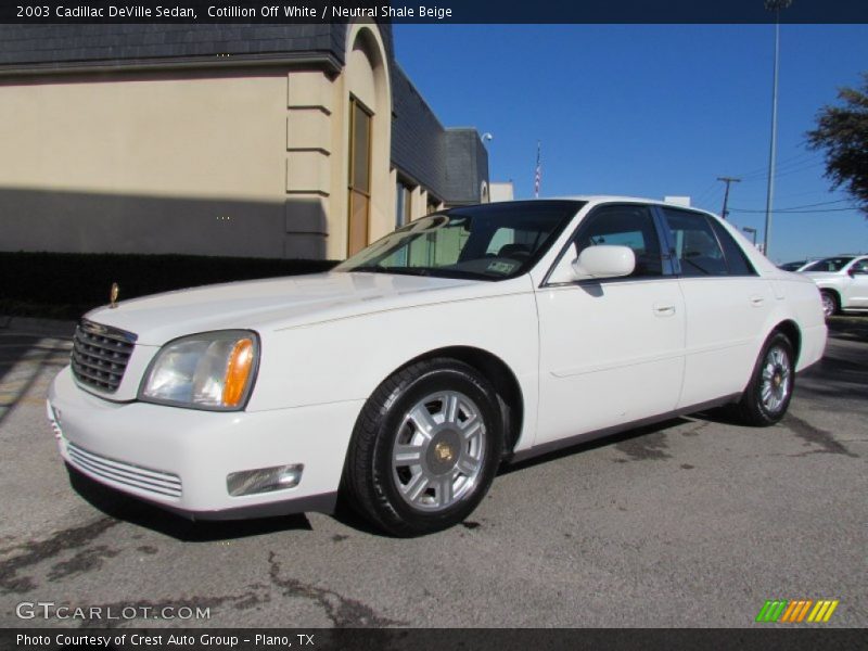 Cotillion Off White / Neutral Shale Beige 2003 Cadillac DeVille Sedan