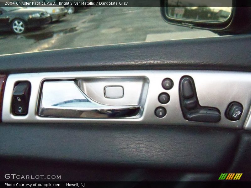 Bright Silver Metallic / Dark Slate Gray 2004 Chrysler Pacifica AWD