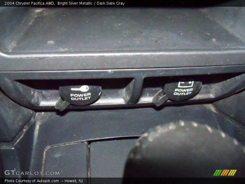Bright Silver Metallic / Dark Slate Gray 2004 Chrysler Pacifica AWD