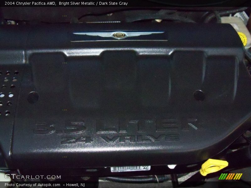 Bright Silver Metallic / Dark Slate Gray 2004 Chrysler Pacifica AWD