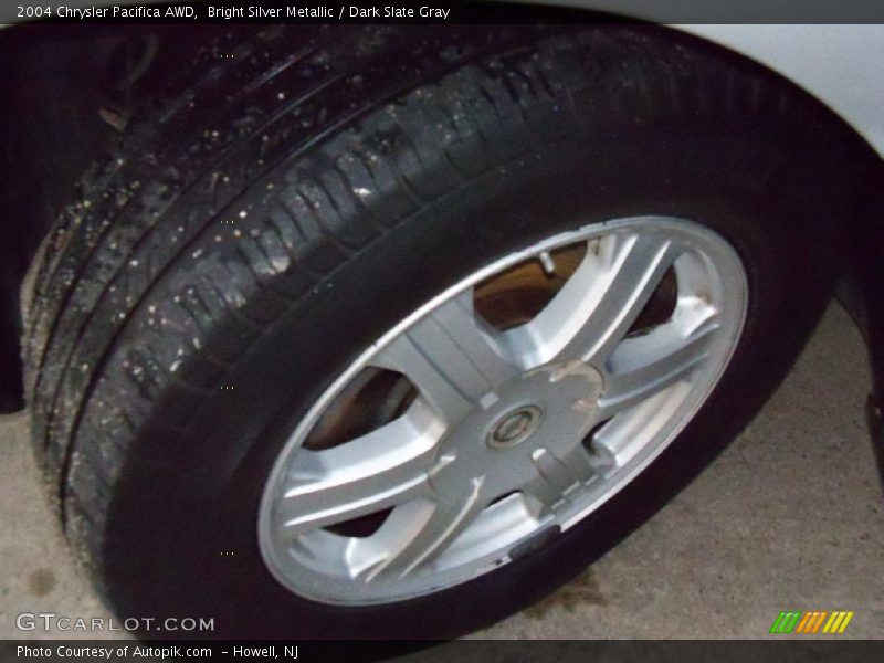 Bright Silver Metallic / Dark Slate Gray 2004 Chrysler Pacifica AWD