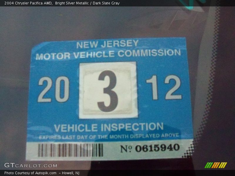 Bright Silver Metallic / Dark Slate Gray 2004 Chrysler Pacifica AWD