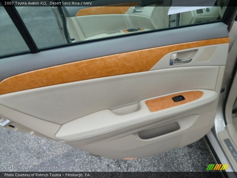 Desert Sand Mica / Ivory 2007 Toyota Avalon XLS