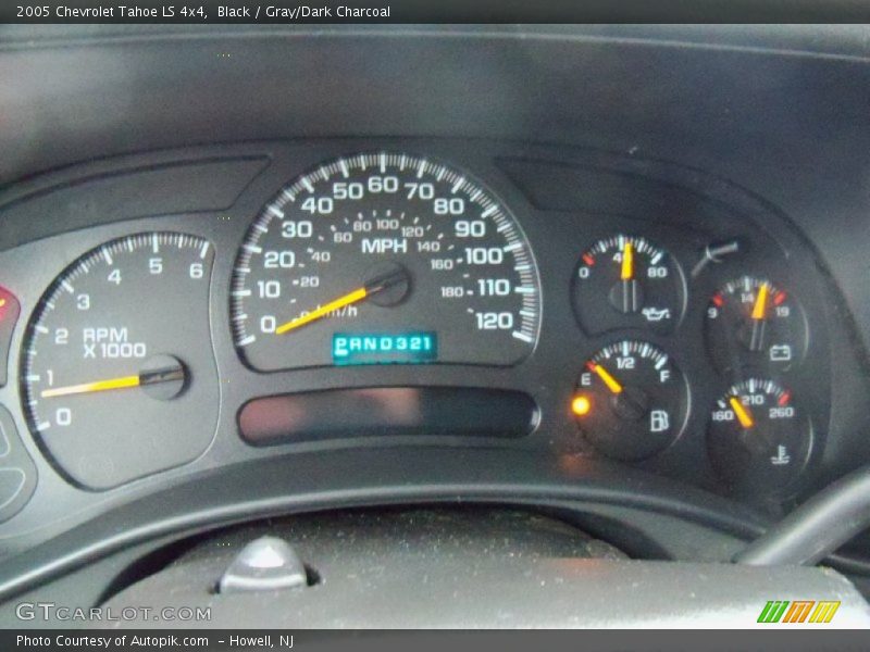 Black / Gray/Dark Charcoal 2005 Chevrolet Tahoe LS 4x4