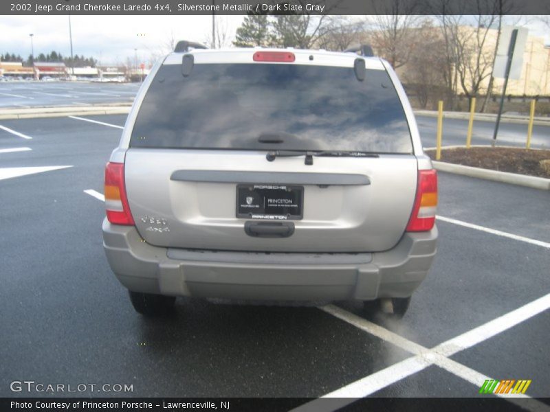 Silverstone Metallic / Dark Slate Gray 2002 Jeep Grand Cherokee Laredo 4x4