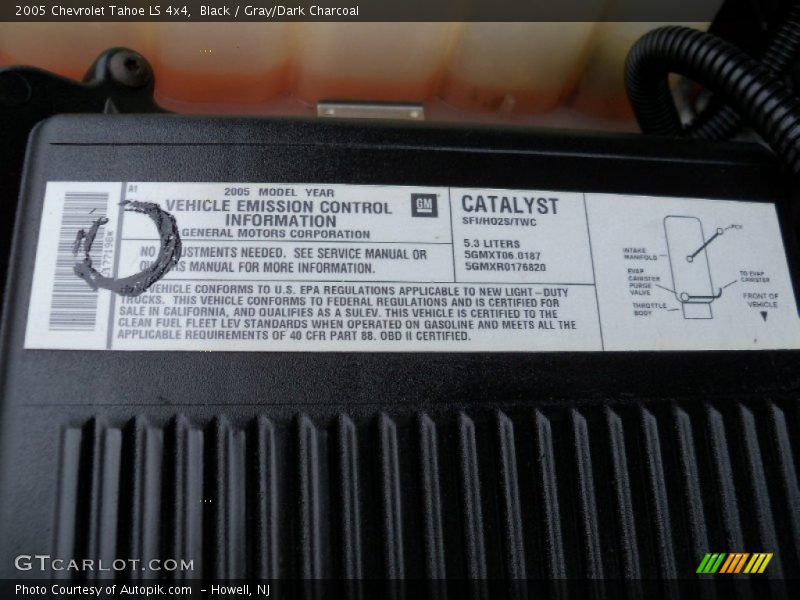 Black / Gray/Dark Charcoal 2005 Chevrolet Tahoe LS 4x4