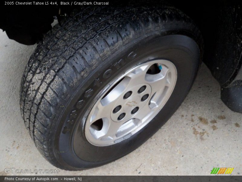 Black / Gray/Dark Charcoal 2005 Chevrolet Tahoe LS 4x4