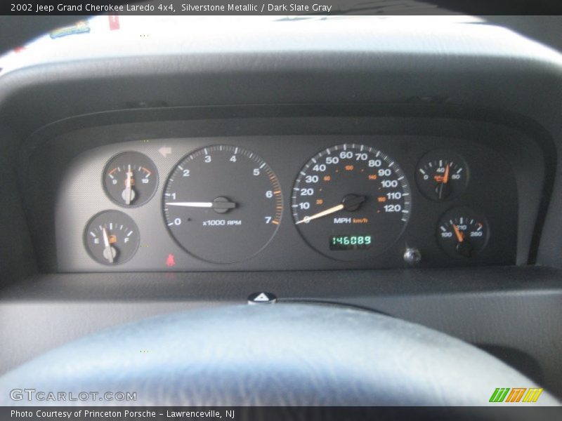 Silverstone Metallic / Dark Slate Gray 2002 Jeep Grand Cherokee Laredo 4x4
