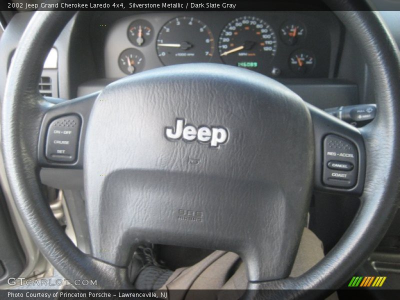 Silverstone Metallic / Dark Slate Gray 2002 Jeep Grand Cherokee Laredo 4x4