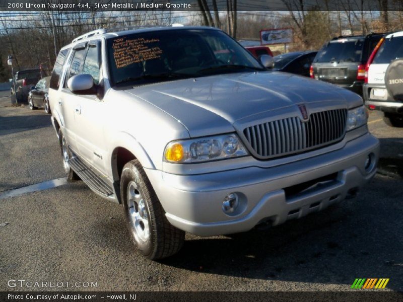 Silver Metallic / Medium Graphite 2000 Lincoln Navigator 4x4