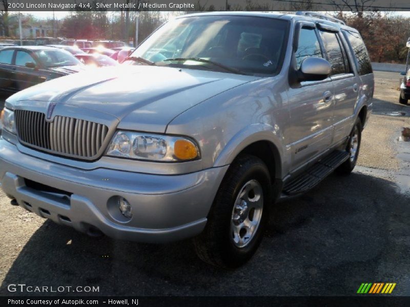 Silver Metallic / Medium Graphite 2000 Lincoln Navigator 4x4